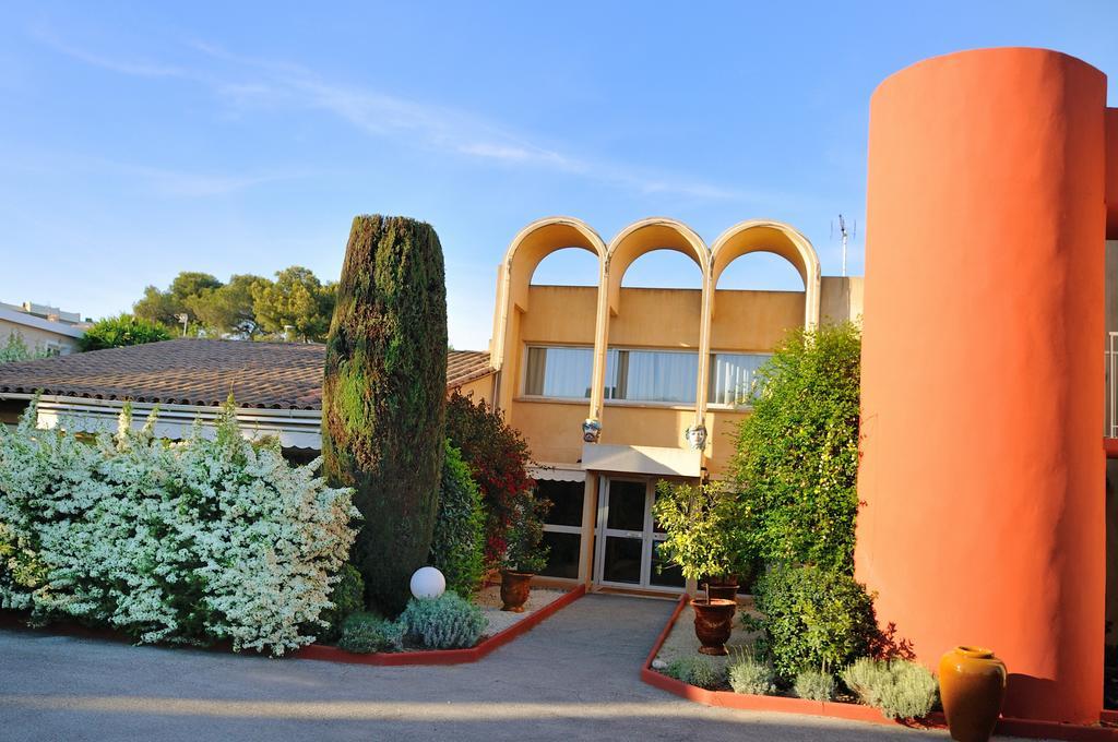 Hotel Le Galoubet Villeneuve-Loubet Dış mekan fotoğraf