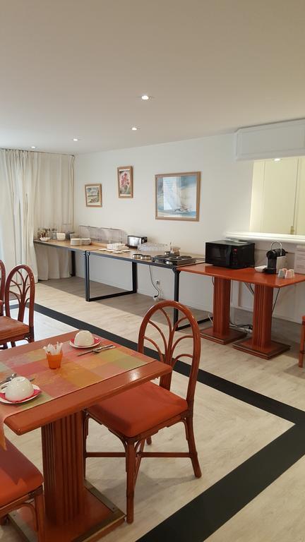 Hotel Le Galoubet Villeneuve-Loubet Dış mekan fotoğraf