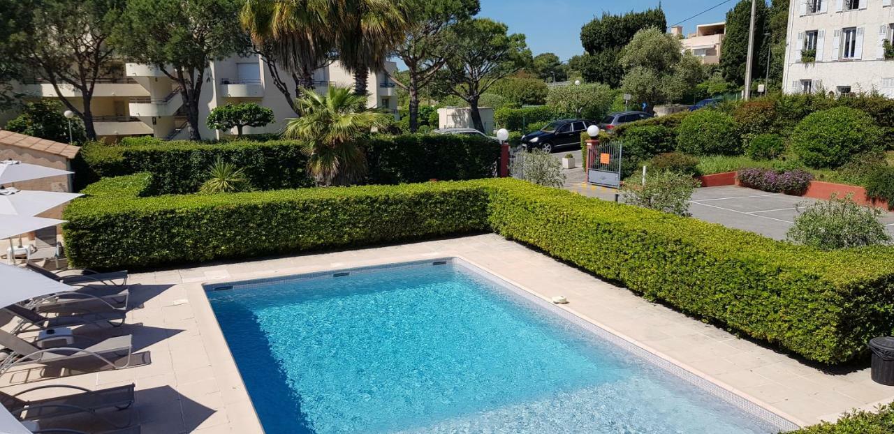 Hotel Le Galoubet Villeneuve-Loubet Dış mekan fotoğraf