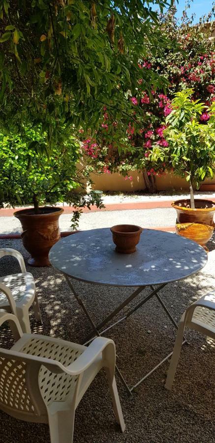 Hotel Le Galoubet Villeneuve-Loubet Dış mekan fotoğraf